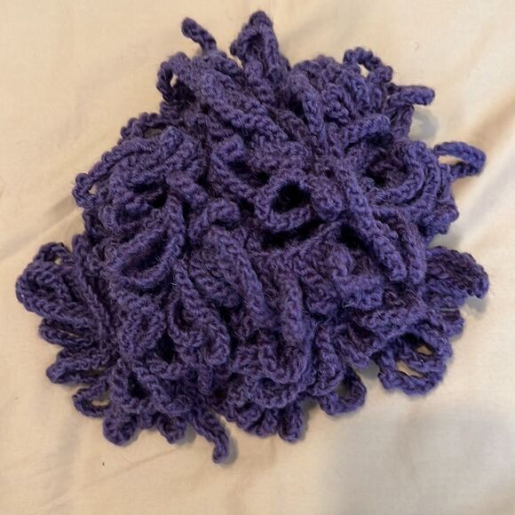 Brand new hand crocheted beautiful purple Boa scarf - Picture 7 of 7